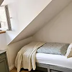 Himmlischer Hof - Juwel Von 1477 Mit P, Romantischer Innenhof, Kamin, Oeko, Denkmal *