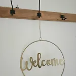 Apartamento Himmlischer Hof - Juwel Von 1477 Mit P, Romantischer Innenhof, Kamin, Oeko, Denkmal