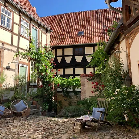 Himmlischer Hof - Juwel Von 1477 Mit P, Romantischer Innenhof, Kamin, Oeko, Denkmal