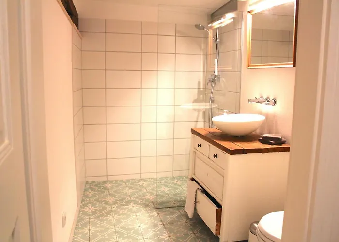 Himmlischer Hof - Juwel Von 1477 Mit P, Romantischer Innenhof, Kamin, Oeko, Denkmal *