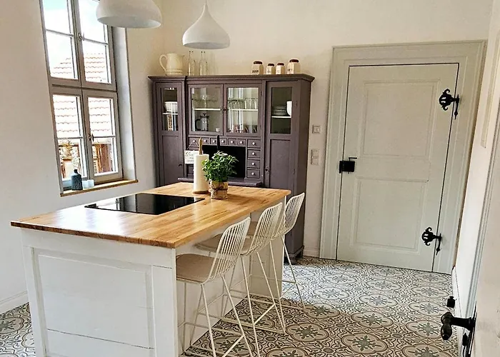 Himmlischer Hof - Juwel Von 1477 Mit P, Romantischer Innenhof, Kamin, Oeko, Denkmal 公寓 *