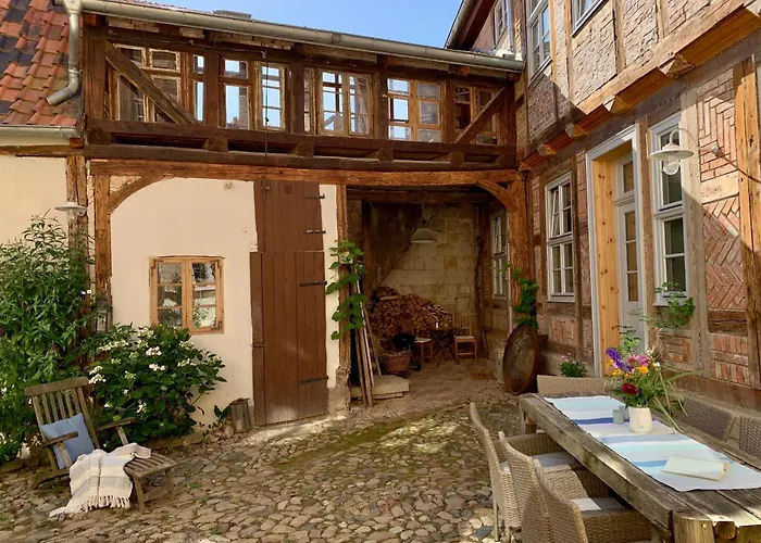 Himmlischer Hof - Juwel Von 1477 Mit P, Romantischer Innenhof, Kamin, Oeko, Denkmal *